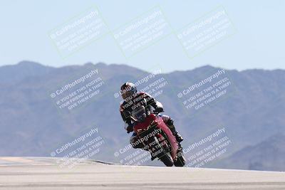 media/Oct-13-2025-Moto Forza (Mon) [[a66d839500]]/3-B Group/Session 4 (Turn 9)/